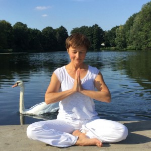 Edel mit Schwan